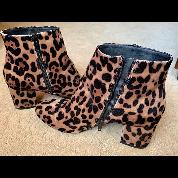 a.n.d. eawy Leopard Booties 8 1/2 - Picture 4 of 5